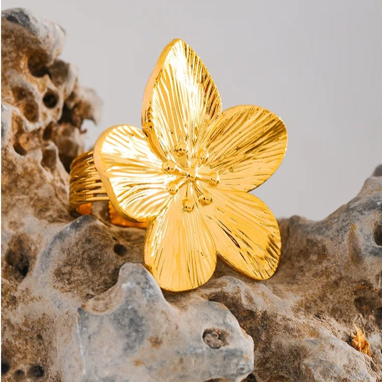 Daffodil Ring