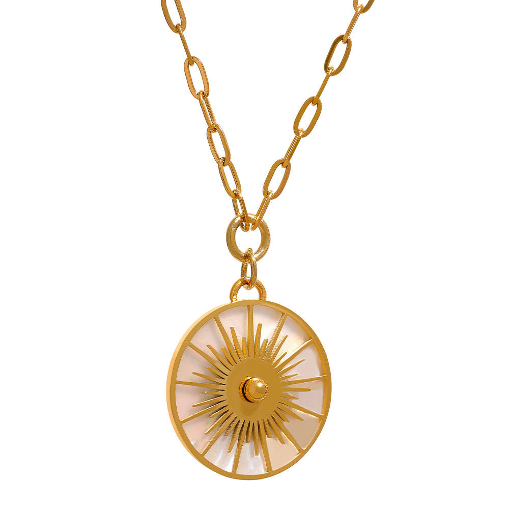 Nova Pendant Necklace