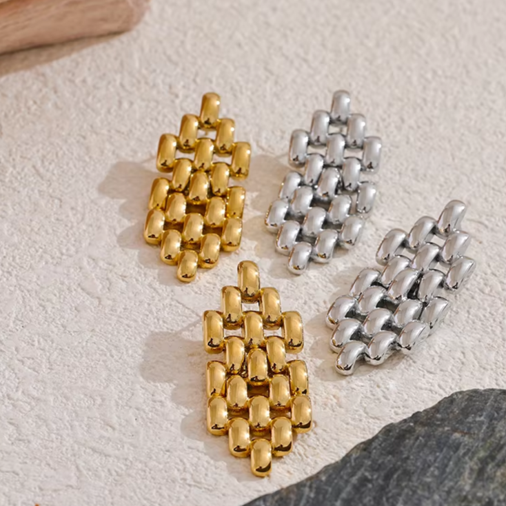 Dia Earrings