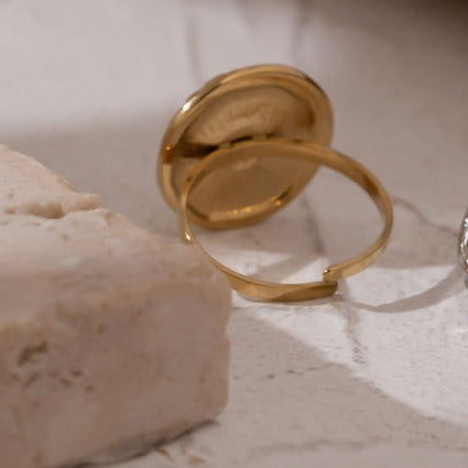 Evelyn "Nazar" Ring