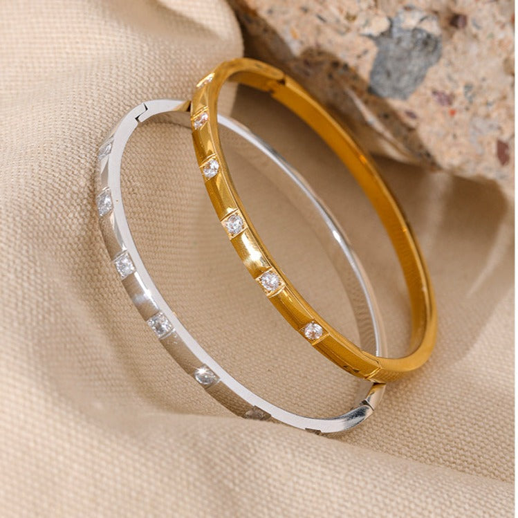 Carrie Zircon Bangle